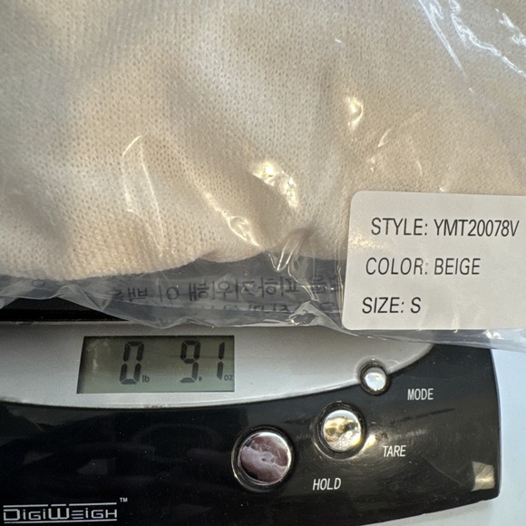 New You & Me‎ Top Women's Size Small Beige Knit Pullover Long Sleeves Pockets - Picture 9 of 9